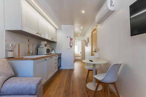 Foto White Angel by Portas do Sol Apartments 2