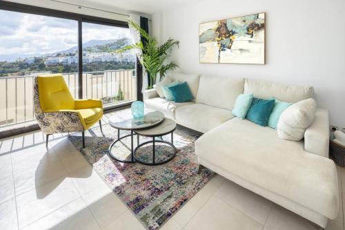 Marbella Hills: Vistas espectaculares y lujo