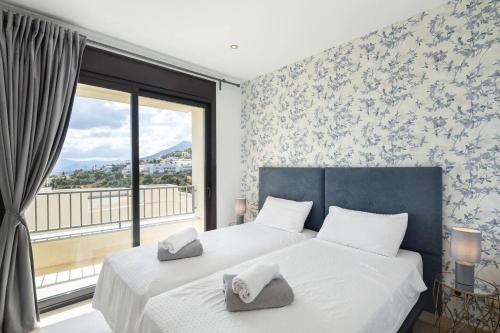 Marbella Hills: Vistas espectaculares y lujo