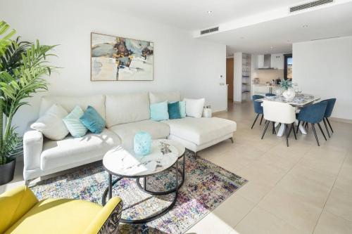 Marbella Hills: Vistas espectaculares y lujo