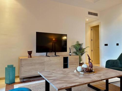 Marbella Elviria: 3 Dorm, Playa andando y Piscina