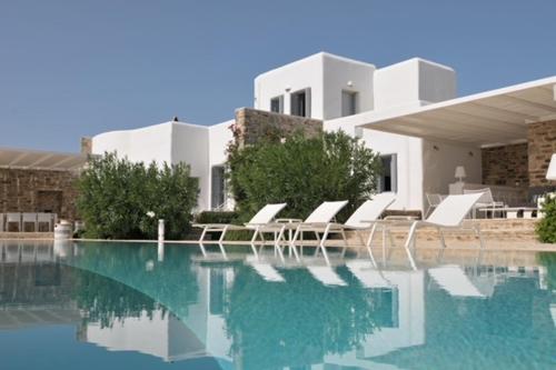 Paros Isterni Magnifique villa avec piscine VUE MER, à 3 min de la plage