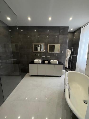 Appartement Haut Standing 5 pièces Cannes centre