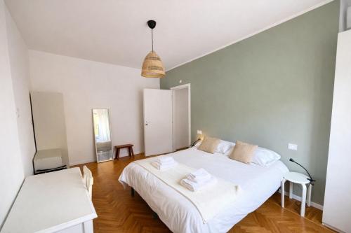 Bright Apartment [Giambellino-Navigli-Tortona]