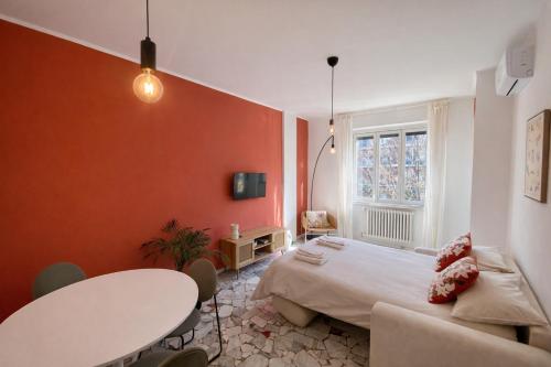 Bright Apartment [Giambellino-Navigli-Tortona]