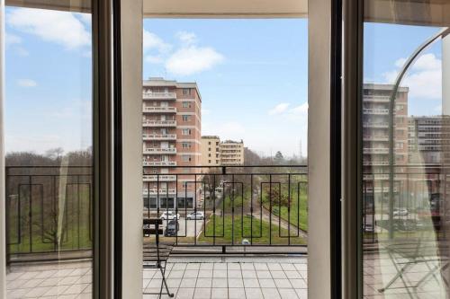 The Green House - Milan Tram and Parking