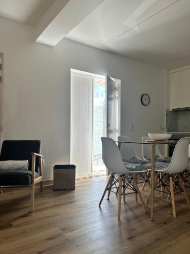 Villa Ribeirinho Stays - 4 Bedrooms