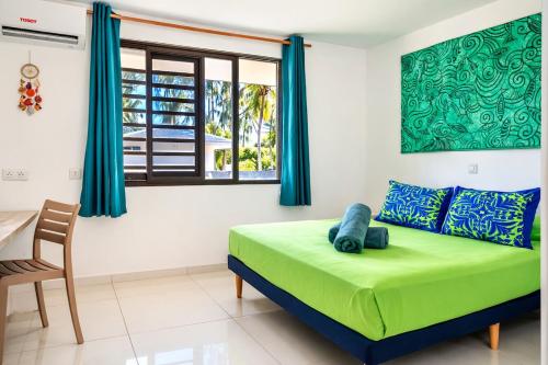 Fare U'upa - Bungalow côté mer, proche plage Temae