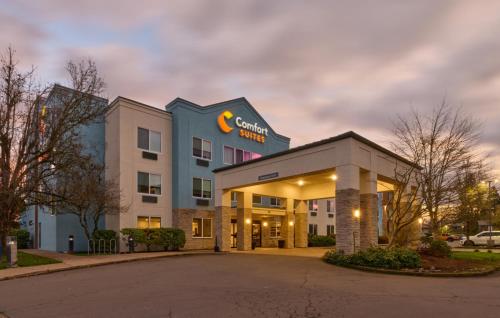 a rendering of a hotel front of a building at Comfort Suites Springfield-Eugene in Springfield