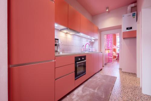 josef's home l Pink Paradise Apartment