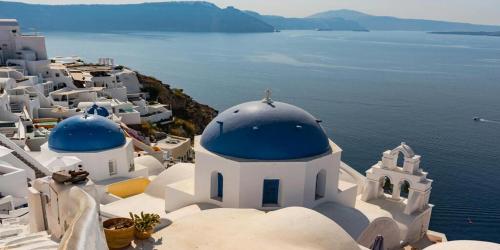 Luxury Villa OIA GREECE