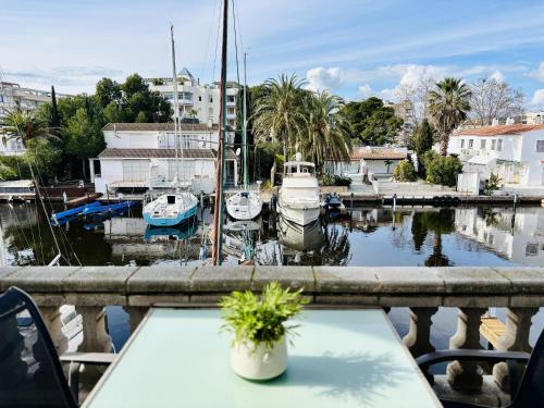 Apartamento Renovado en Santa Margarita - 2 Habitaciones - ES-258-173