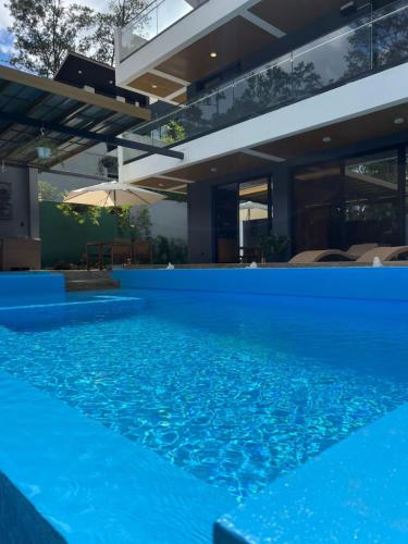 Villa La Bendición Jarabacoa - Villa Moderna y de lujo con piscina, Gazebo & BBQ