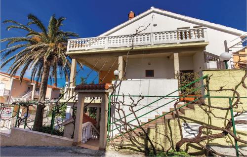 2 Bedroom Pet Friendly Apartment In Rab