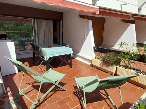 Studio climatisé, parking - 4 pers. (jardin)