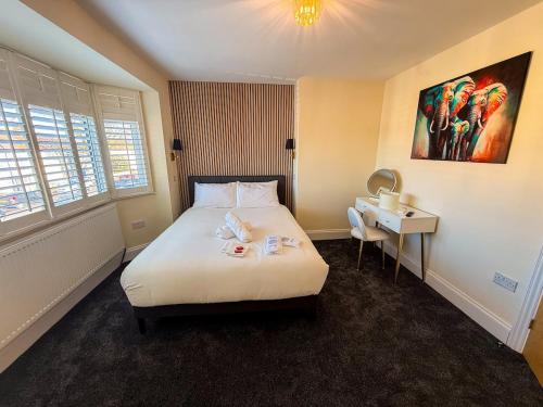 Luxury 2-Bedroom house photo 5