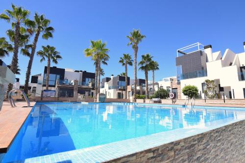 Encatadora casa en Cabo Roig