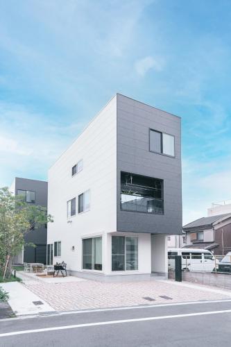 CityRevillas-C館