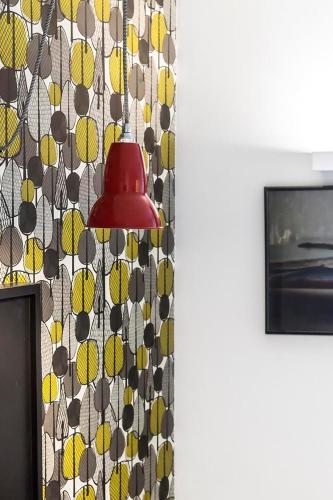 Μια τηλεόραση ή/και κέντρο ψυχαγωγίας στο Urban Style Hotel des Carmes