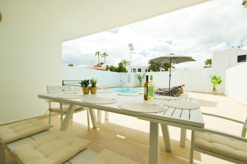 Villa Lux - By AZ Rentals