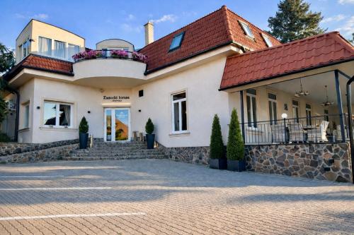 ZÁMOCKÁ KORUNA u Hoffera
