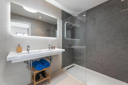 Villa Los Altos Nisa 3B by Escape Home