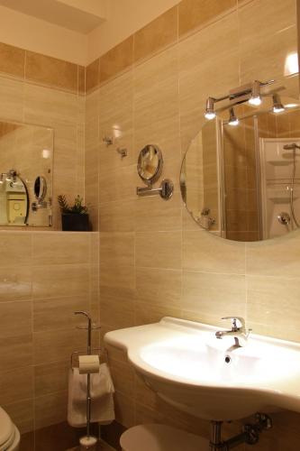 Un baño de Hotel Continentale