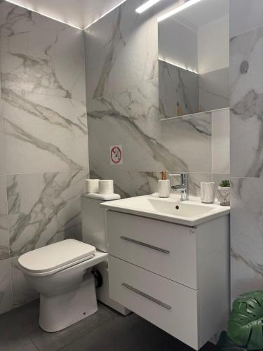 Urban Hermes Apartment