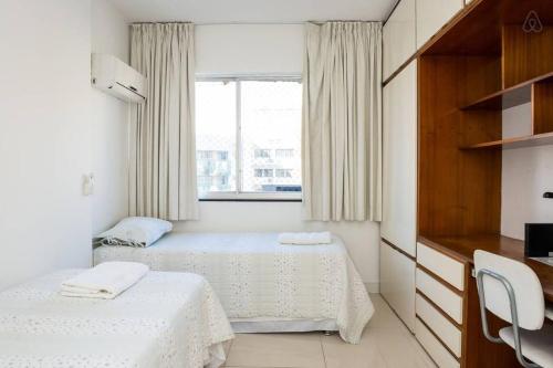 Photo de la galerie de l'établissement APARTAMENTO EM RIO DE JANEIRO IPANEMA 3 QUARTOS A 100 metros da praia, à Rio de Janeiro