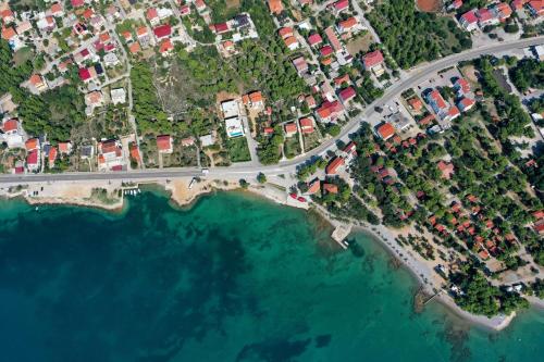 an aerial view of a beach and the water at Hibis, No 3 in Starigrad