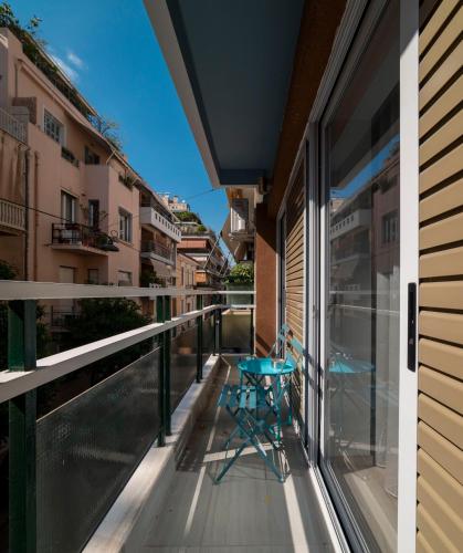 Emerald 2 BDs Apartment with Balcony in Exarcheia
