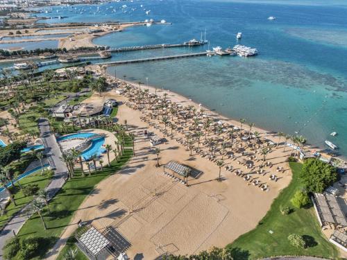 Steigenberger Aldau Beach Hotel — Beach