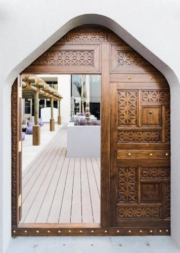 Kempinski Hotel Muscat — Property building