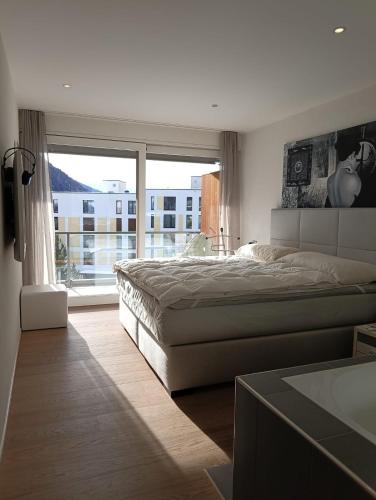 Luxury Penthouse 4 Bedroom 8 Min walk to WEF Davos