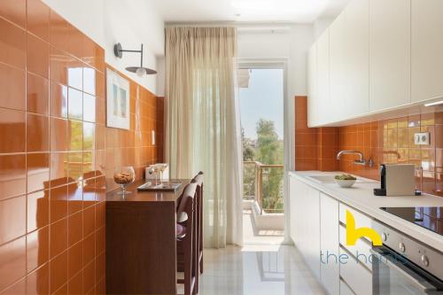 Retro Vibes Designer APT with Park Views & Fireplace