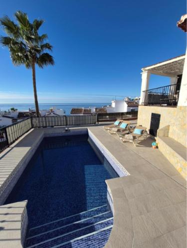 LADERA DEL MAR II, CASA 14 MENYBER