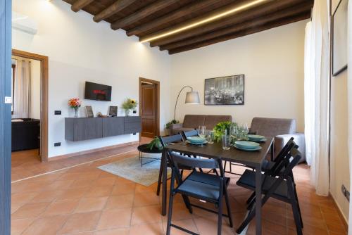 Elegant Prefetti Home