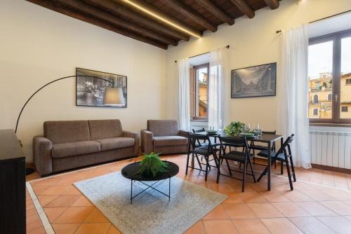 Elegant Prefetti Home