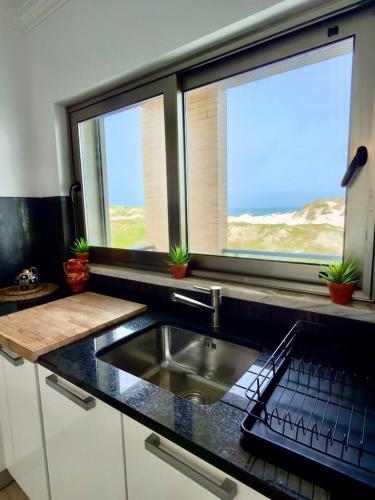 AreiAzul – Vista mar, praia a pé