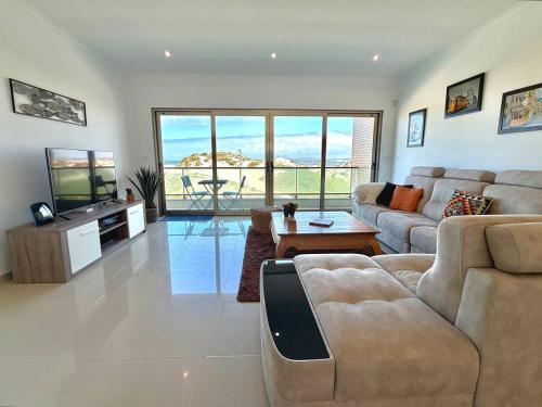 AreiAzul – Vista mar, praia a pé