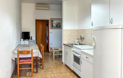 Beautiful Apartment In Rab With House Sea View