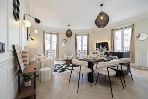 PoeticStay - Sentier - Caire