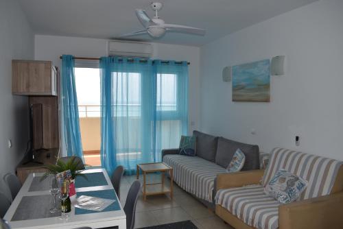 Apartamento BenalBeach vistas al mar gran terraza
