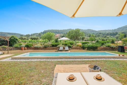 Piscina a L'Atelier de Maison VB o a prop
