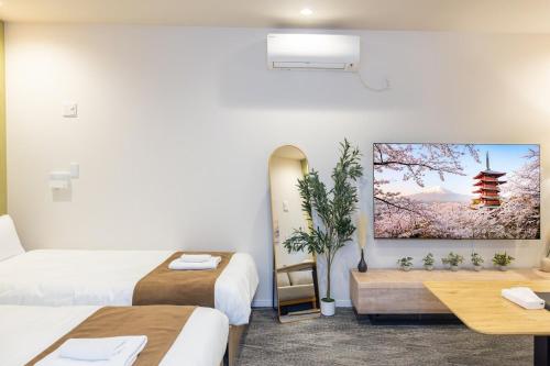 2 mins walk from JR Kameido Station, 9 mins to Akihabara, Near Skytree, Private apartment with 2 double beds for up to 4 ppl