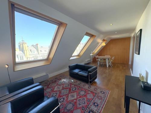 Topfloor apartment between Le Marais & Montorgueil