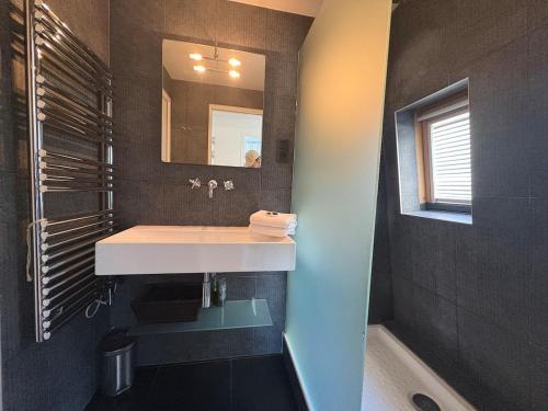 Topfloor apartment between Le Marais & Montorgueil