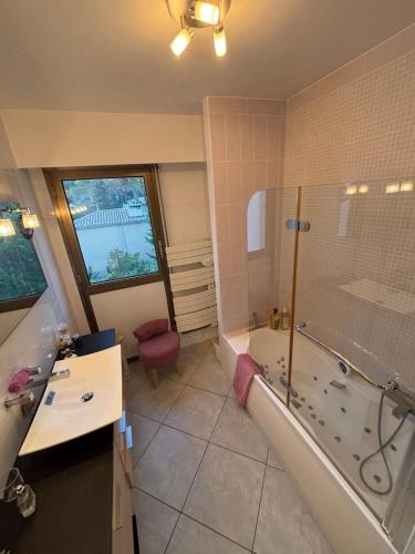 Proximité plage - Jacuzzi - toit terrasse - 4 prs