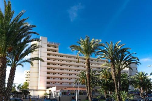 Centro de Playa de Las Américas-Terraza y piscina