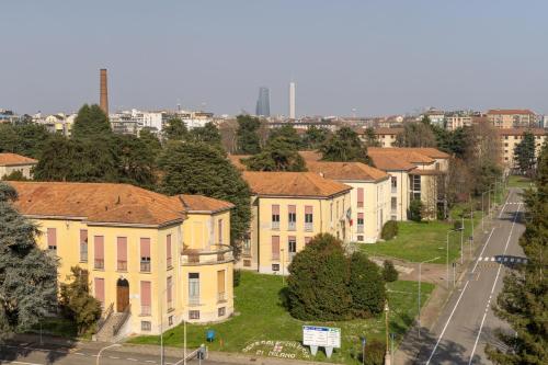 CHECK-INGANNI, sopra la metropolitana fianco CDI